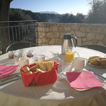 La Cigalette Bed & Breakfast Peypin